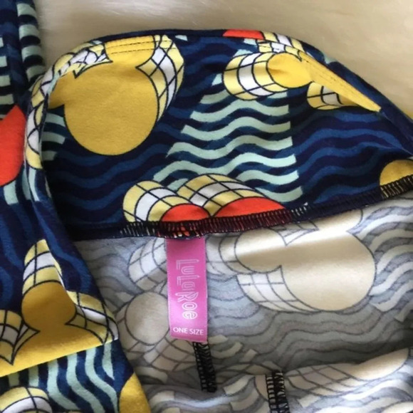 LULAROE | Disney Mickey Mouse Leggings O/S - Picture 4 of 6